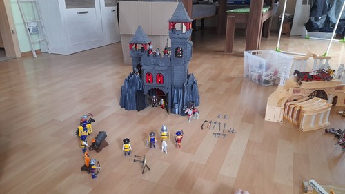 Playmobil ritterburg mehrere - playmobil,