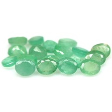 2 Stück  Sambia Smaragde ovaler Schliff 4 x 5 mm ca. 0,60 Carat