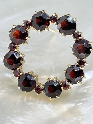 Granat brosche 333 gold - brosche,