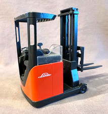 Gabelstapler - Schubmaststapler LINDE R 14 - Vitrinenmodell - 1:25 - Forklift