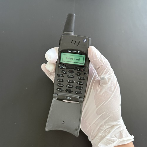 Ericsson t29s silver - silver, flip