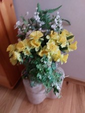 Konvolut Kunstblumen ,1 Farn