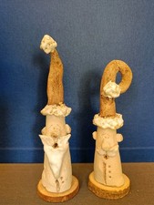 Deko Weihnachtsmann Handarbeit Ton Gebrannt Auf Holzscheibe 2 Stück Weihnachten