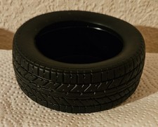 Aschenbecher in Form eines Reifen