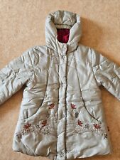 Whoopi Winterjacke Mantel bestickt warm Kapuze goldfarbe rot Gr. 110 116 122 128