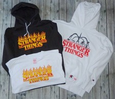 Champion Stranger Things Kapuzenpullover + T-Shirt, Gr. M, schwarz, weiß