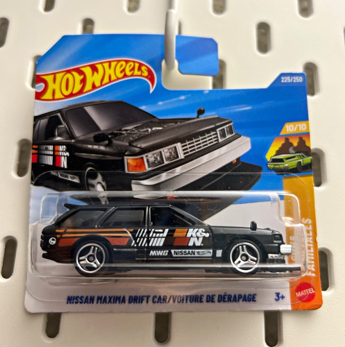 Hot wheels nissan maxima - hot,