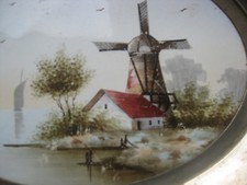 Antike Porzelan Schale mit Wind Mühlen Dekor Handbemalt.