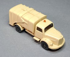Wiking Mercedes MB 3500 Müllwagen mit Gelblicht, lose Tonnen, 1968-69 TOP