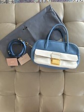 miu miu Tasche, Henkeltasche, Schultertasche Modell Madres bicolor blau/weiss