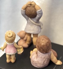 3 Porzellanfiguren  „Nina &