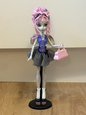 Monster High seltene Rochelle Goyle Tanzkurs Puppe mit Flügeln, Tasche & Ständer