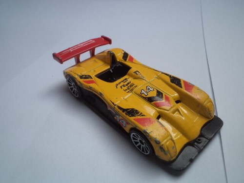 Modellauto hot wheels panoz - modellauto,