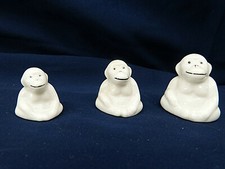 4150.  Niedliche   kleine Affen    3 Stück    weiss    5 cm