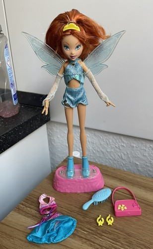 Winx club flutter magic - club, bloom