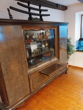 Alten Vitrinenschrank mit