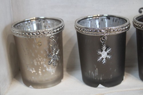 Teelichthalter aus glas - teelichthalter,