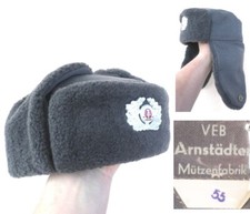 DDR Deutsches Rotes Kreuz Wintermütze (VEB Arnstädter) East german RED CROSS hat