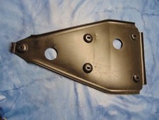 Polaris Predator 500, Motorschutz, Bodenplatte