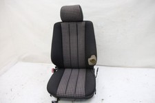 Fahrersitz vorn links Mercedes 190 W201 2019108530 Sitzbezug beschädigt 07-1991