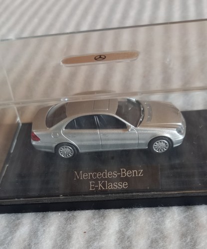 Sammel auto miniatur - /,