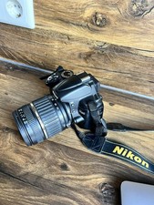 Nikon D5000 Mit 2 Linsen 18-55mm 18-200mm
