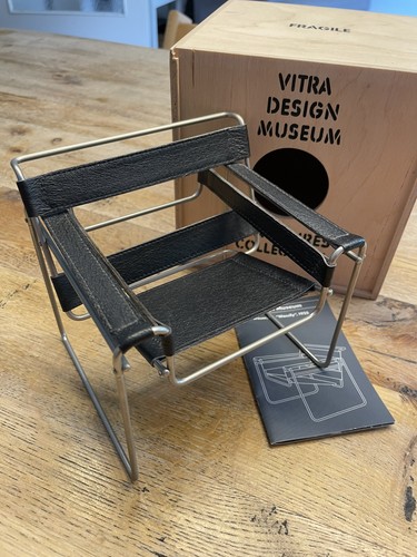 Vitra design museum miniatur - museum,