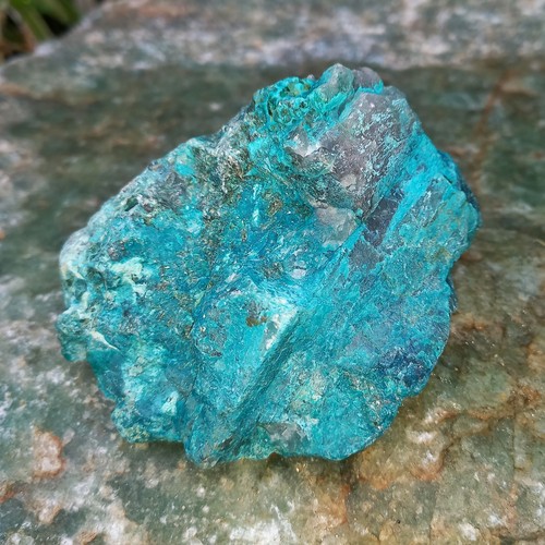 Rohstein chrysokoll rough - chrysokoll,