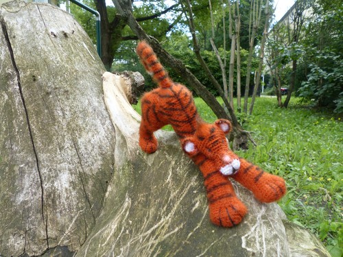 Tiger gehäkelt größe l18 - gehäkelt., größe: