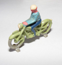 MOTORRADFAHRER ALTE KLEINE PLASTIK MINIATUR FIGUR 50'  VINTAGE HO OO Lego