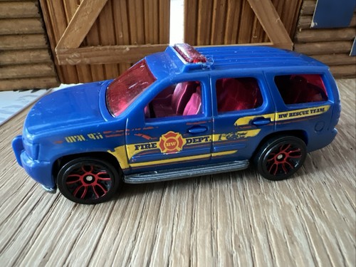 Hot wheels chevy tahoe - chevy,