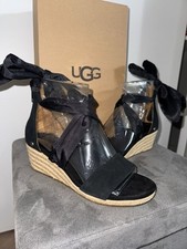 Wie neu 1x getragen Ugg Schnür Keilabsatz Sandalen Wedges 38