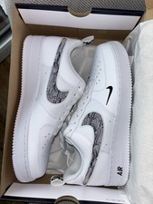 Nike Air Force 1 07 LV8