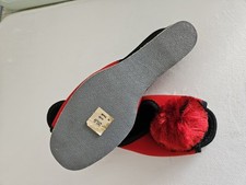 Hausschuhe Pantoffeln stammen