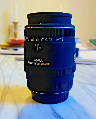 Sigma 70mm macro - sigma, f2.8