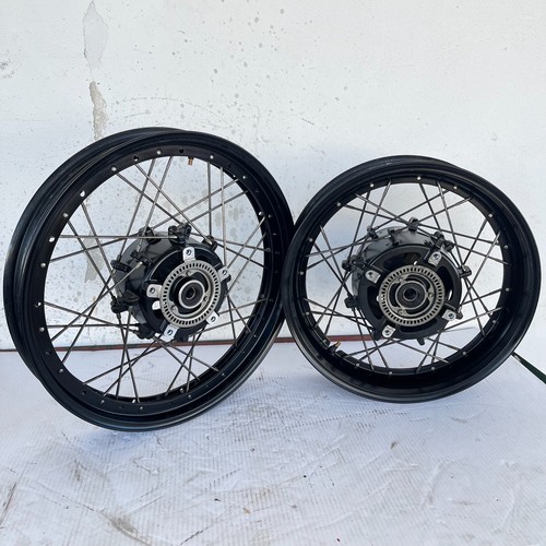 Paar original suzuki strom - v,