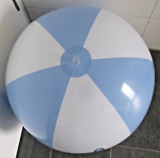 Grosser hellblau / weisser