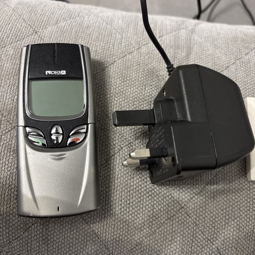 Nokia 8850 silber