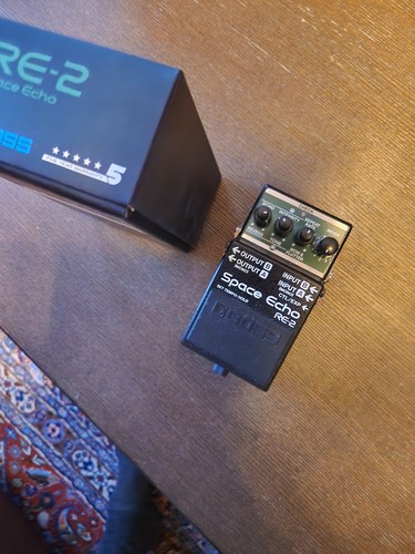 Boss space echo - re-2,