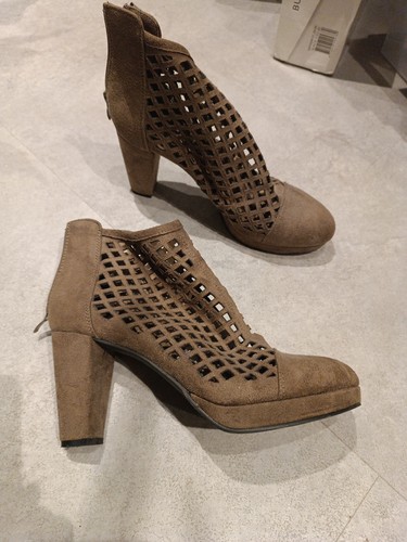 Pumps high heels - high,