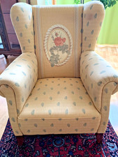 Ohrensessel ˋAlfred´ von Domicil, goldgelb gemustert