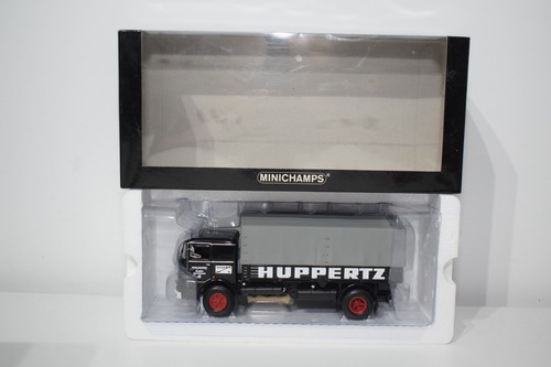 C28 minichamps 439073021 - 1:43,