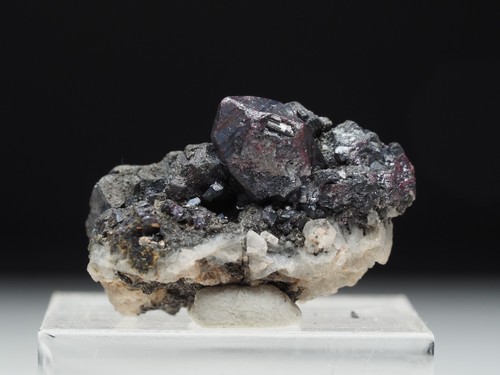 Pyrargyrit galenit - pyrargyrit,,