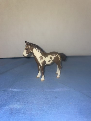 Retired schleich horse d - schleich,