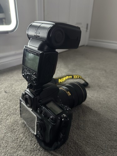 Nikon d700 with nikkor - af-s,