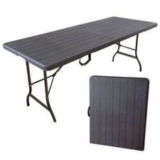 Gartentisch in Holzoptik