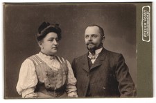 Fotografie Atelier Vogdt, Striegau, Kirchstraße 27, Porträt eines Paares 1907 