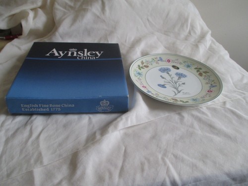 Aynsley wild tudor muster - wild,
