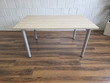Steelcase Besprechungstisch