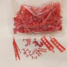MES-60924	1:87 1000 St. LKW Ersatzteile rot sehr guter Zustand